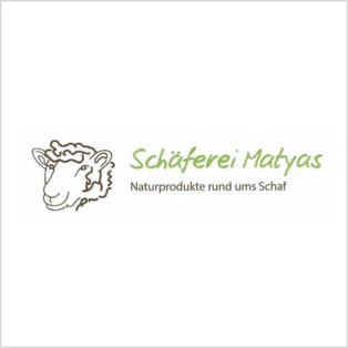 Logo mit stilisiertem Schafskopf und grünem Schriftzug 'Schäferei Matyas' sowie dem Text 'Naturprodukte rund ums Schaf'.